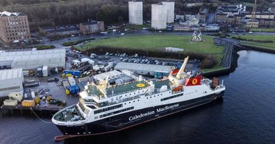 Ferries boss hits out at 'negativity' against Ferguson Marine shipyard