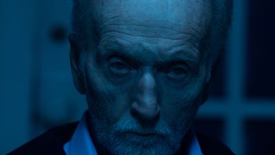 20 years since he debuted as Jigsaw, Tobin Bell will once again play John Kramer in Saw 11: "John Kramer is not done. There’s more to learn"