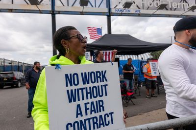 US dockworkers press on with second day of strike, with no deal in sight