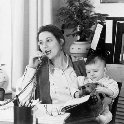 What 4 mothers wish they knew about maternity leave before they took it