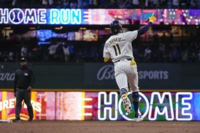 Brewers Stage Comeback To Even NL Wild Card Series