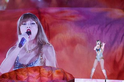 Inside the University Course Teaching Economics Through Taylor Swift: 'It's Really Inspiring'