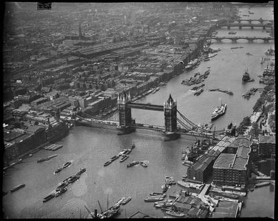 Historic London landmarks photos show how capital has changed from 1930s to now