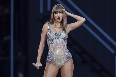 Inside The University Course Teaching Economics Through Taylor Swift: 'It's Really Inspiring'