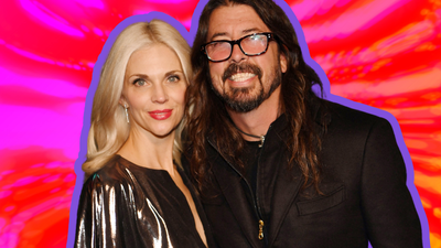 Insiders Reveal The Reason Why Dave Grohl Decided To Announce His Affair With That Viral Post