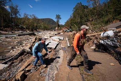 Hurricane Helene: more than 200 dead as search for missing people continues