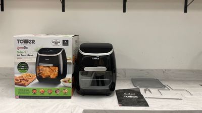 This non-toxic air fryer will convert any sceptic - everything you need to know about the Tower Xpress Air Fryer