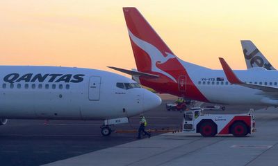 Hundreds of Qantas customers caught in frequent flyer cyber theft