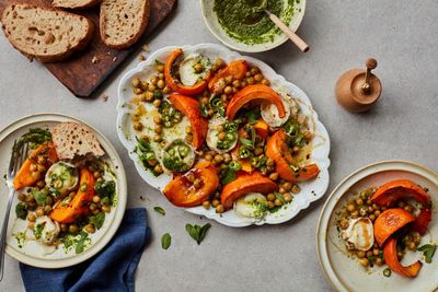 Honey-roasted squash and goat’s cheese salad with chickpeas – recipe