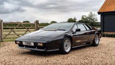 This Rare Lotus Esprit Turbo Has Experimental F1 Tech. Now You Can Buy It