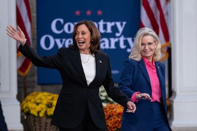 Liz Cheney trolls Trump’s fake tan habit as she campaigns with Harris at birthplace of Republican party