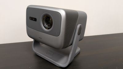 JMGO N1S Pro 4K review: a solid and versatile portable projector