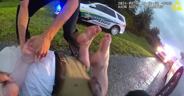 WATCH: 'Dirtbag' Florida Suspect Takes Police on Wild Slow-Speed Chase