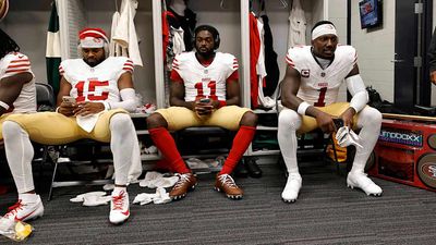 NFL Players and Writers Issue Conflicting Statements About Locker Room Access