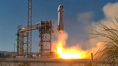 Blue Origin launches 2nd human-rated New Shepard rocket, nails landing (video)