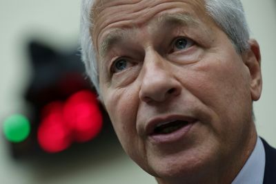 Trump Plays Dumb About His Truth Social Post Boasting Of Fake Jamie Dimon Endorsement