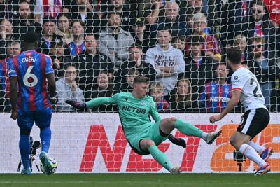 Liverpool Extend Premier League Lead With Win At Palace