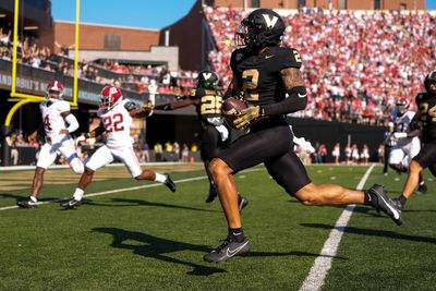 Vanderbilt takes down No. 1 Alabama 40-35 in historic college football victory