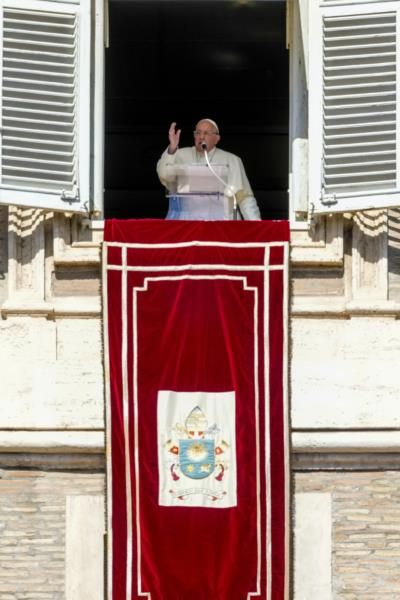 Pope Francis Names 21 New Cardinals, Diversifying College