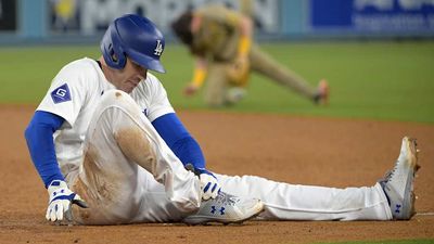 Freddie Freeman Defends Decision to Steal Base on Sprained Ankle