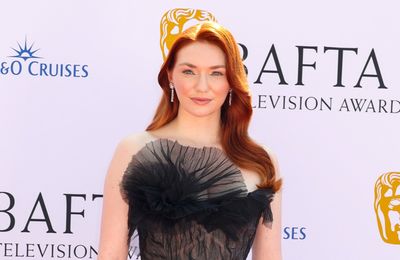 Eleanor Tomlinson pregnant