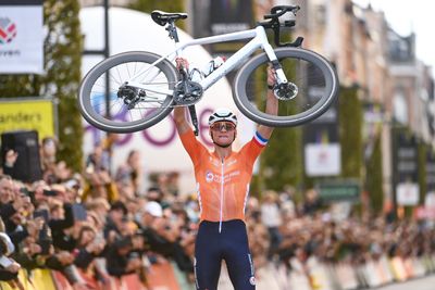 Mathieu van der Poel dominates in Leuven to win Gravel World Championships