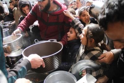 Ali Ghosn Bravely Delivers Food To Tyre Amidst Israeli Warnings