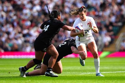 Jess Breach scores hat-trick as England ruthlessly dispatch New Zealand