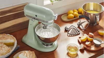 How to choose the best KitchenAid stand mixer