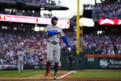 Phillies Rally To Beat Mets In NL Division Series