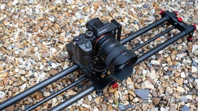 Neewer ER1 Motorized Carbon Fiber Camera Slider review: budget brilliance