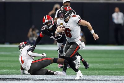 NFL's Buccaneers relocating ahead of hurricane to practice for Sunday's game at New Orleans