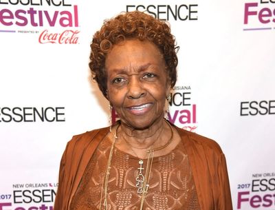 Cissy Houston, Whitney Houston's mother and a Grammy-winning singer, dies at 91