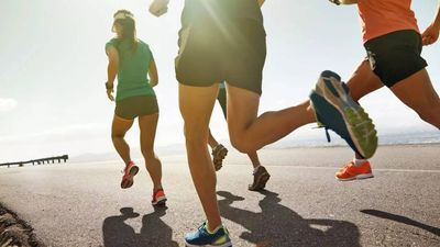 When to replace your running shoes? 5 telltale signs to know