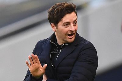 Tottenham’s Ryan Mason in talks with new club over head coach role