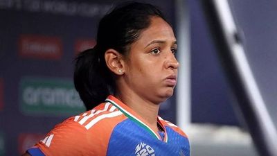 Harmanpreet Kaur fit for Sri Lanka match, conditions have been different from expectations: Mandhana