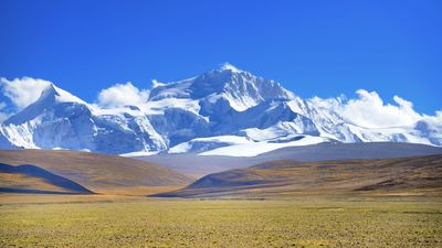 50-year-old is first US woman to climb all world's tallest mountains