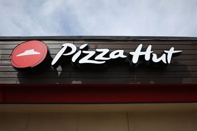 Pizza Hut revives Book It! program