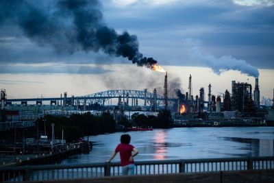 EPA reaches $4.2M settlement over 2019 explosion, fire at major Philadelphia refinery