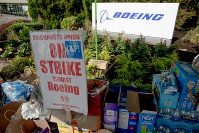 Boeing Suspends Negotiations With Striking Workers