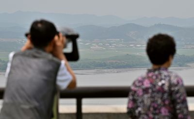 Pyongyang To 'Permanently' Shut Border With South Korea