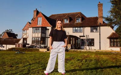 Katie Price’s Mucky Mansion has price slashed by £150,000 after buyer pulls out