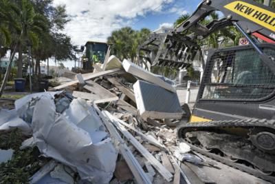 Hurricane Milton Threatens Tampa With Record Storm Surge