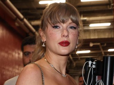 Taylor Swift effect: Fazit Beauty sales go up by 2,500 percent after singer wore brand’s glitter spray