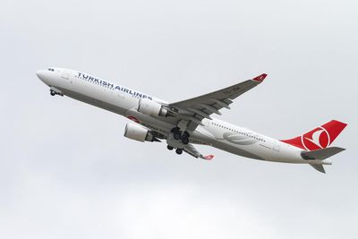 Turkish Airlines pilot’s death mid-flight prompts emergency landing in New York