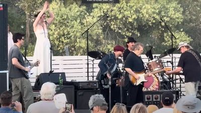 Watch Neil Young and John Mayer trade solos in a ferocious rendition of Rockin’ In The Free World with Stephen Stills