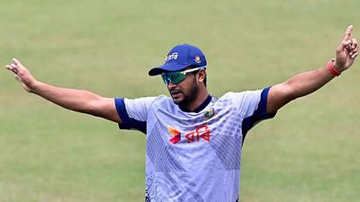 Shakib Al Hasan apologises for 'silence' during Bangladesh protests, explains political stance