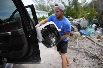 Hurricane Milton Brings Damaging Winds Inland, Near Orlando