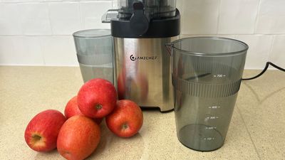 I just tested this value-priced cold press juicer — and it's shockingly good