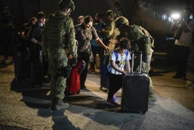 Turkish Citizens Evacuated From Beirut Amid Israeli Airstrikes